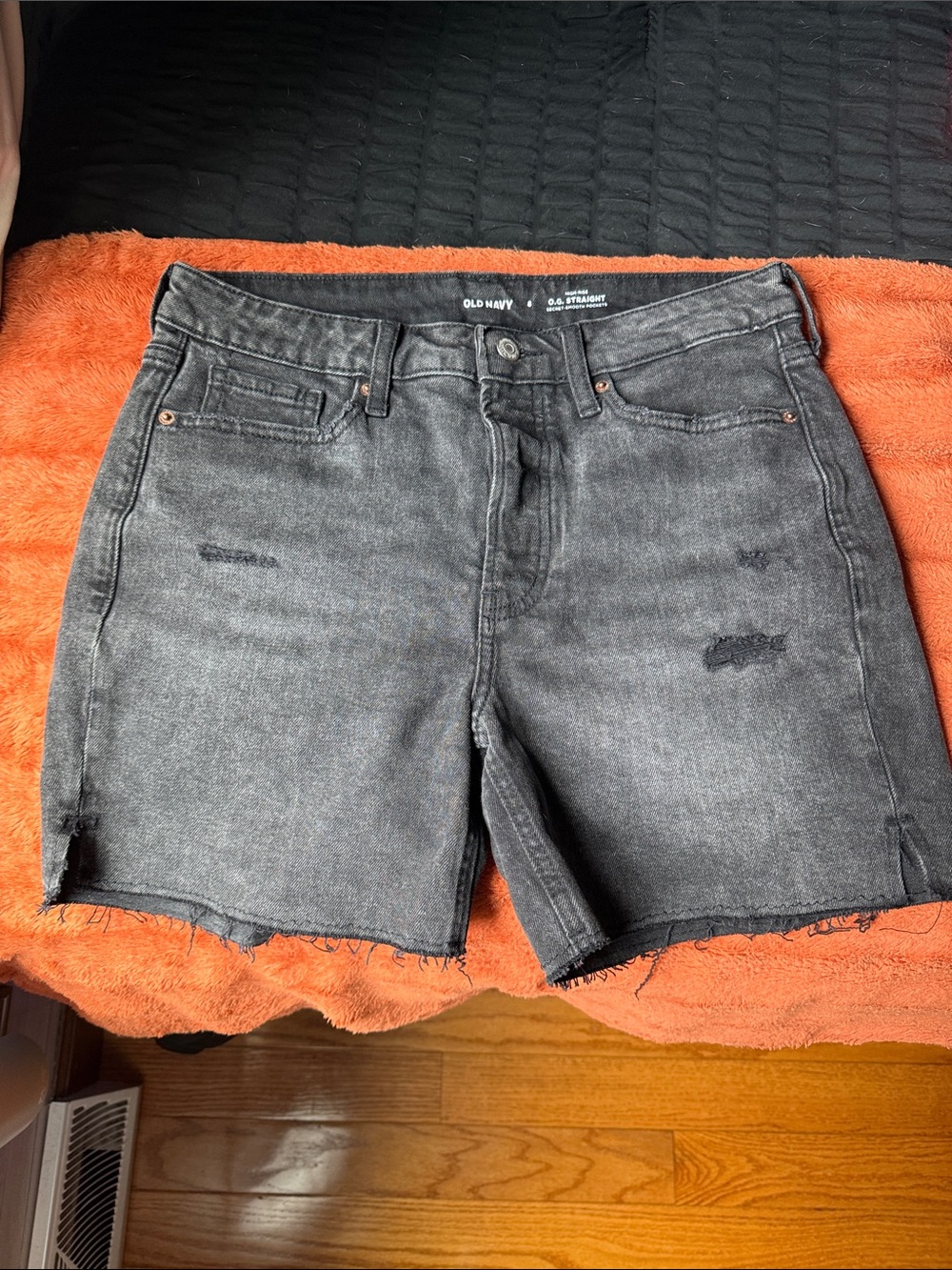 Old Navy Women's Washed Black Distressed Jean Shorts